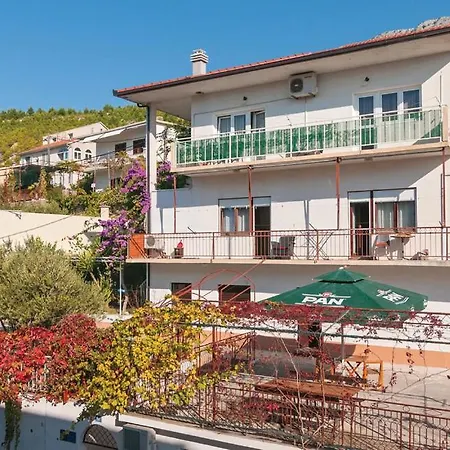 Prelas Apartament Dugi Rat